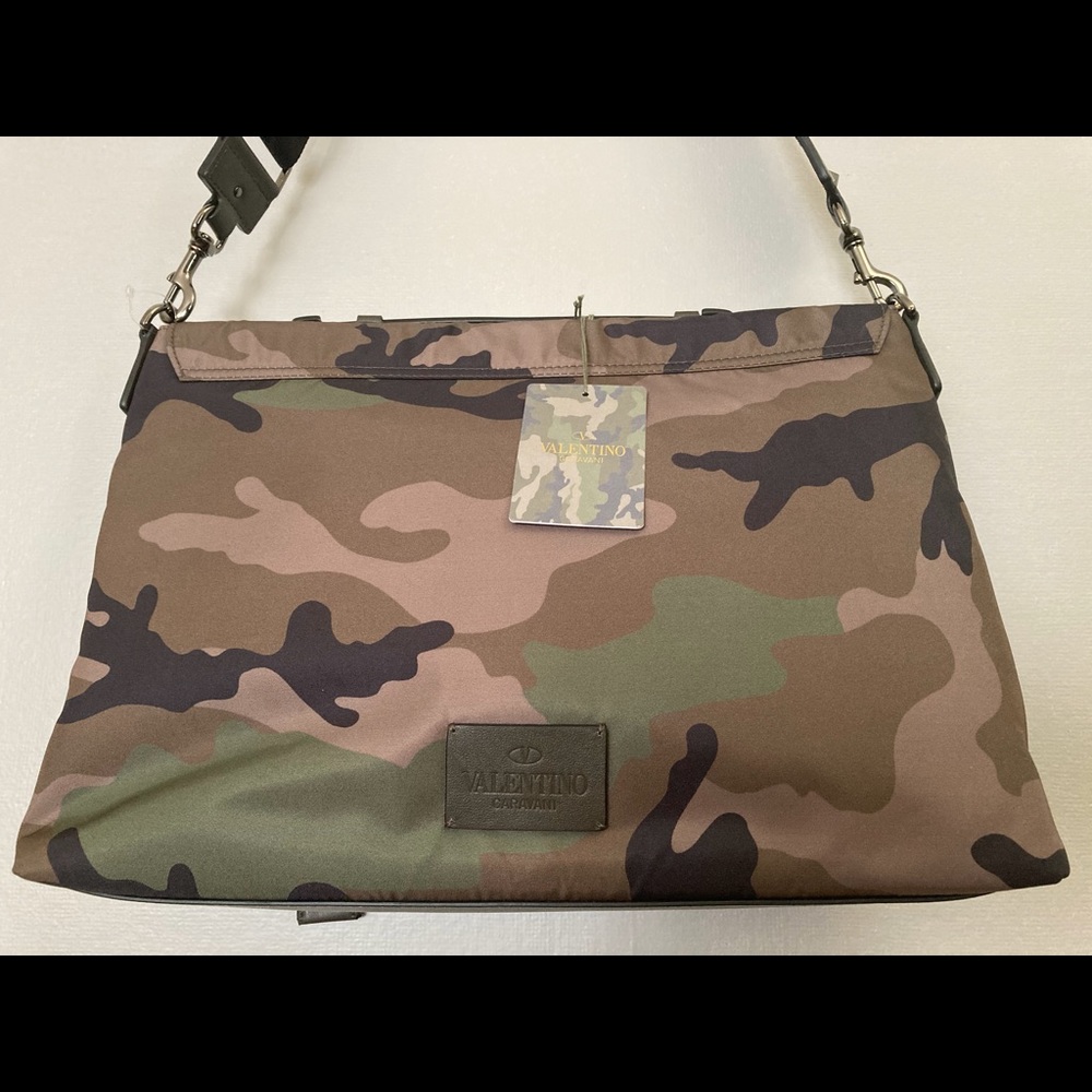 Valentino Garavani Camouflage Messenger Bag NWT - Picture 12 of 16